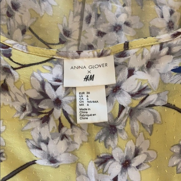 NWOT Floral Blouse - Picture 5 of 6